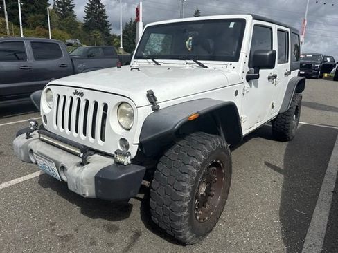 Used 2014 Jeep Wrangler Unlimited Sport w/ Max Tow Package AWD/4WD image 1
