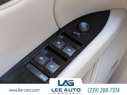 Used 2014 Cadillac XTS Luxury FWD image 18
