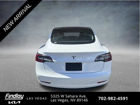 Used 2022 Tesla Model 3 RWD image 5
