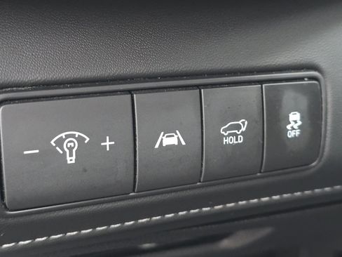 Used 2023 Hyundai Santa Fe SEL w/ Premium Package image 11