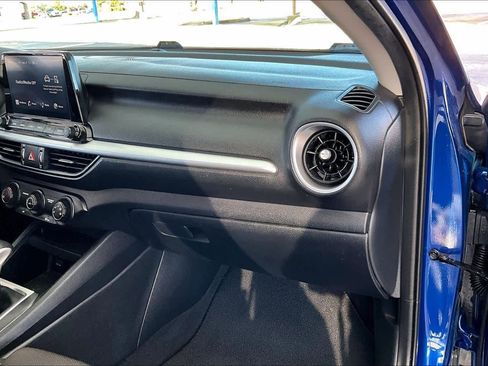 Used 2024 Kia Forte LXS w/ LXS Technology Package image 17