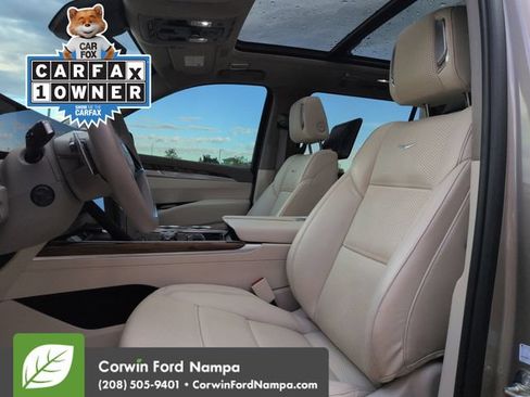 Used 2025 Cadillac Escalade ESV Sport Platinum w/ LPO, Floor Liner Package AWD/4WD image 24