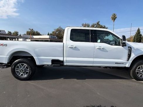New 2026 Ford F350 Lariat w/ FX4 Off-Road Package image 3