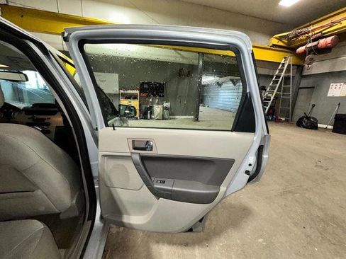 Used 2008 Ford Focus SES FWD image 28