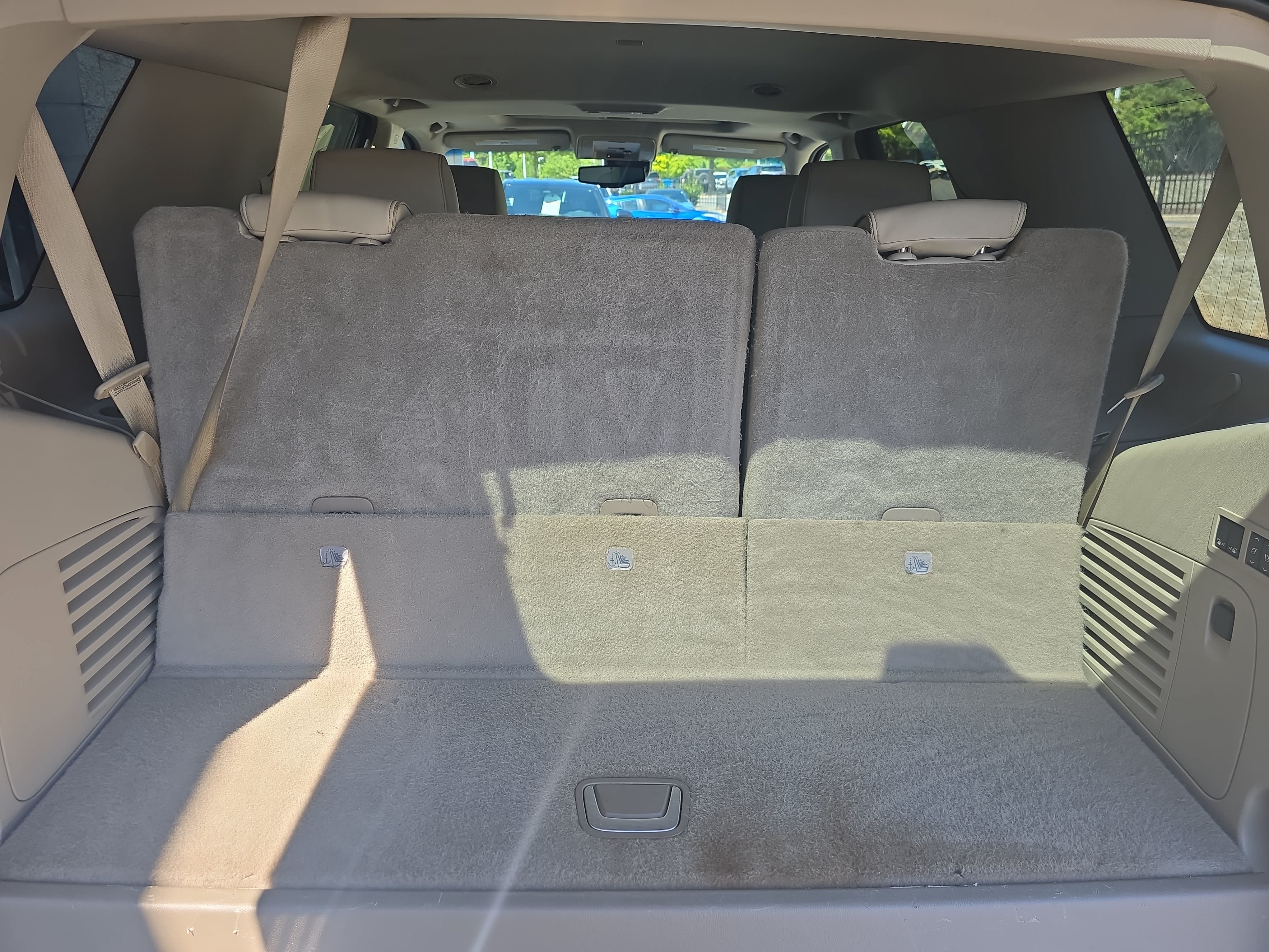 Used 2015 GMC Yukon Denali RWD image 13