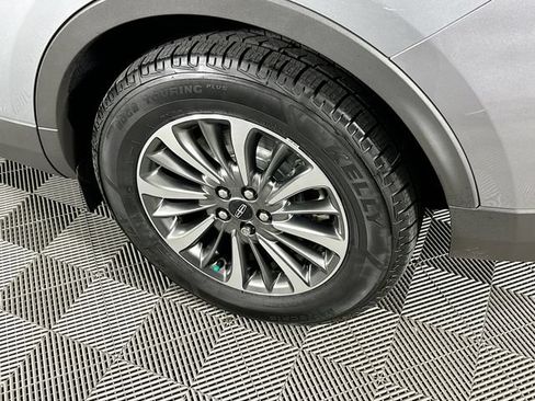 Used 2022 Lincoln Nautilus Reserve AWD/4WD image 39