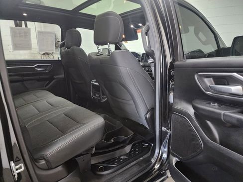 Used 2019 RAM 1500 Big Horn AWD/4WD image 29