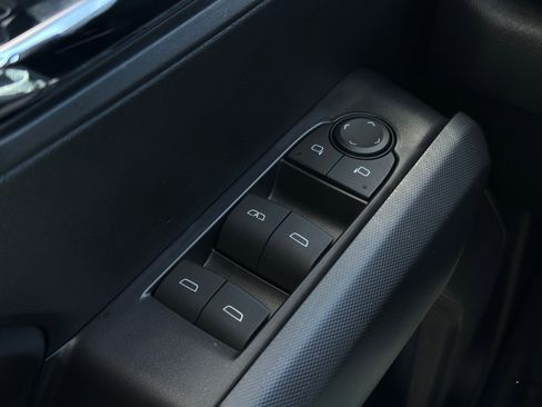 Used 2024 Chevrolet Colorado LT w/ LT Convenience Package II image 11