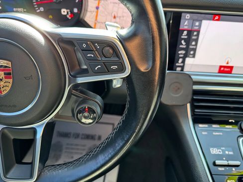 Used 2020 Porsche Panamera 4 image 29