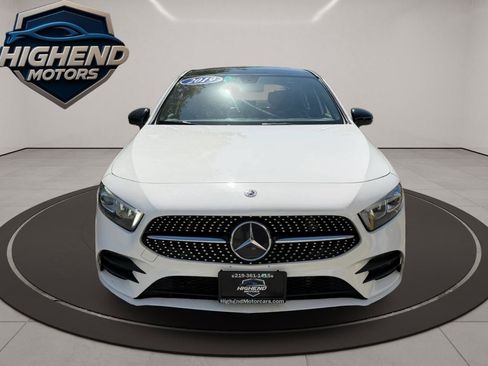 Used 2019 Mercedes-Benz A 220 4MATIC w/ AMG Line image 9