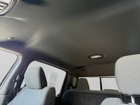 Used 2019 RAM 1500 Big Horn AWD/4WD image 14