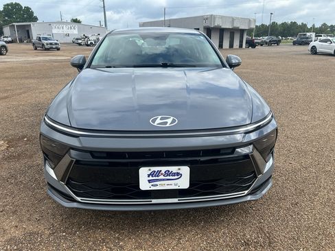 Used 2025 Hyundai Sonata SEL FWD image 6