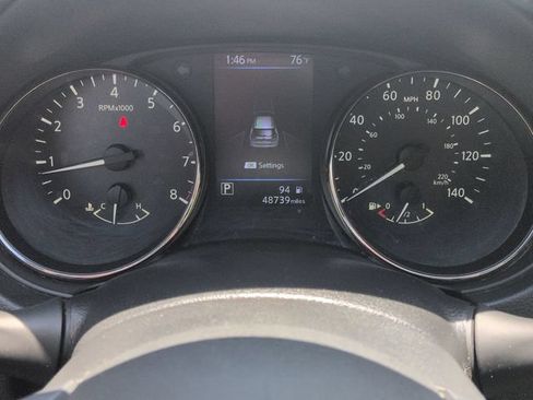 Used 2019 Nissan Rogue SV w/ Premium Package AWD/4WD image 13