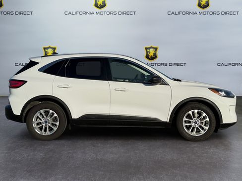 Used 2022 Ford Escape SE FWD image 6