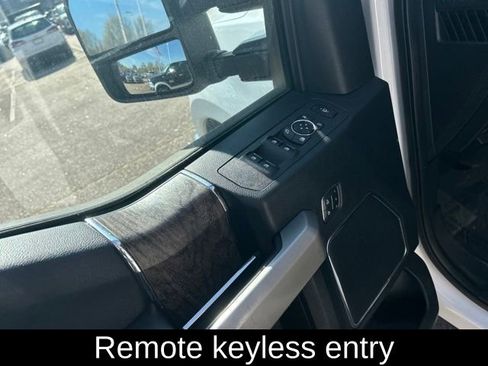 Used 2018 Ford F250 Lariat w/ Lariat Ultimate Package image 19