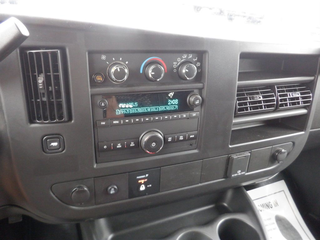 Used 2025 GMC Savana 2500 w/ Driver Convenience Package RWD image 14