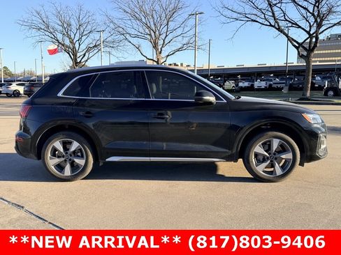 Used 2024 Audi Q5 2.0T Premium w/ Convenience Package image 4