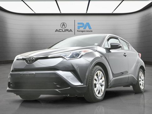 Used 2019 Toyota C-HR LE image 27