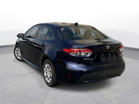 Used 2021 Toyota Corolla LE image 8