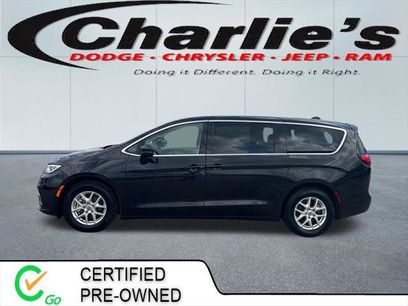 Certified 2023 Chrysler Pacifica Touring-L