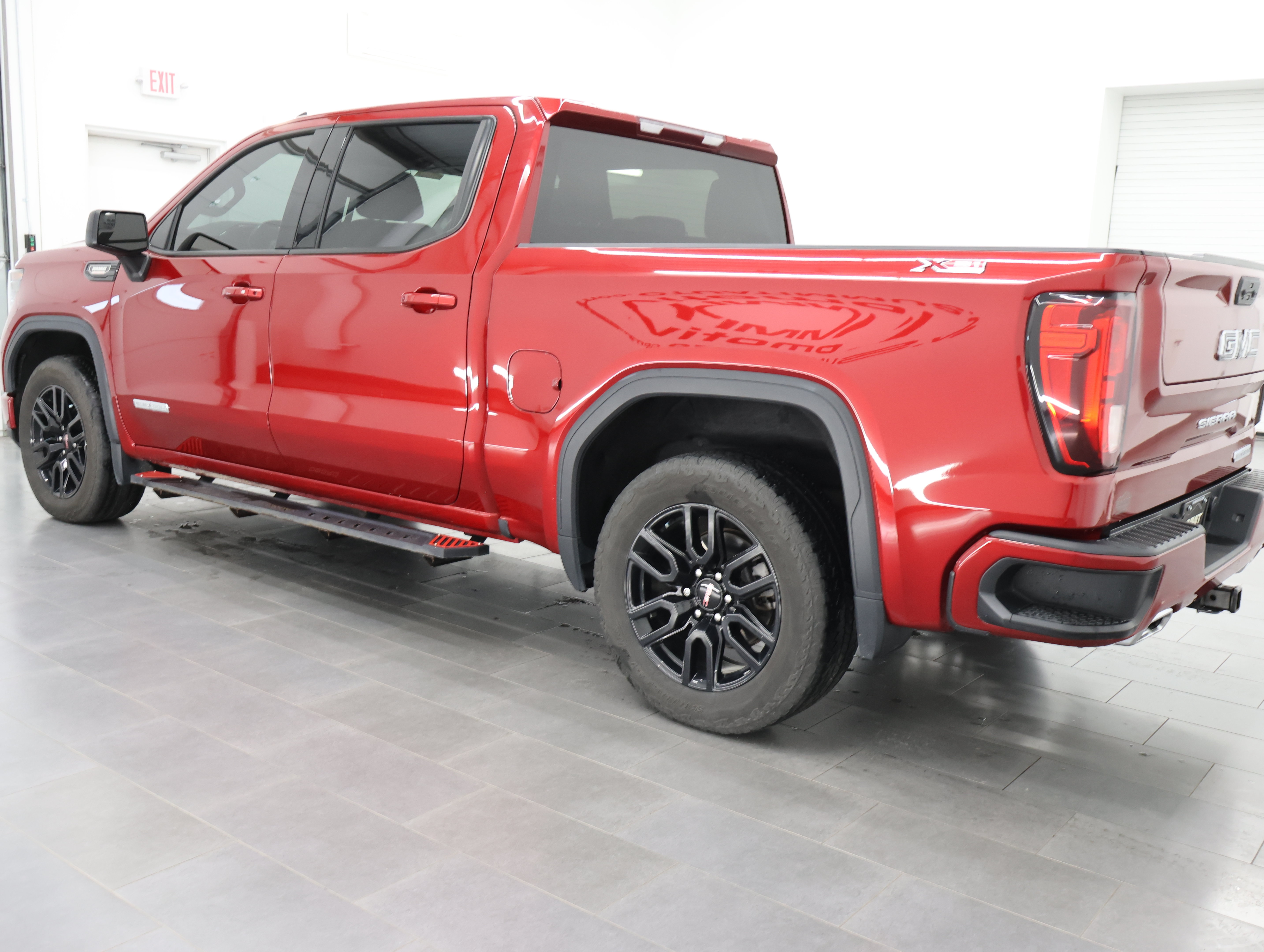 Used 2022 GMC Sierra 1500 Elevation AWD/4WD image 6