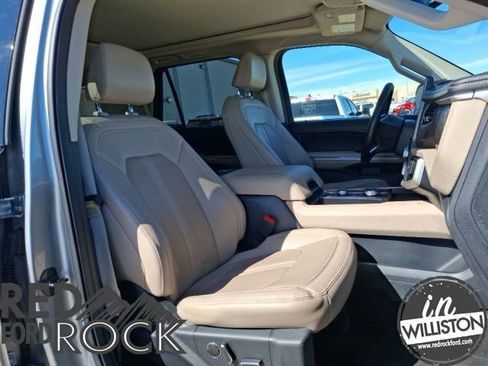 Used 2024 Ford Expedition Limited AWD/4WD image 18