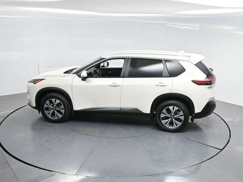 Used 2023 Nissan Rogue SV image 57