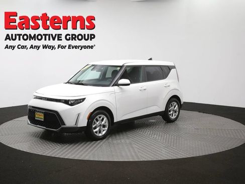 Used 2024 Kia Soul LX w/ Option Group 015 FWD image 55