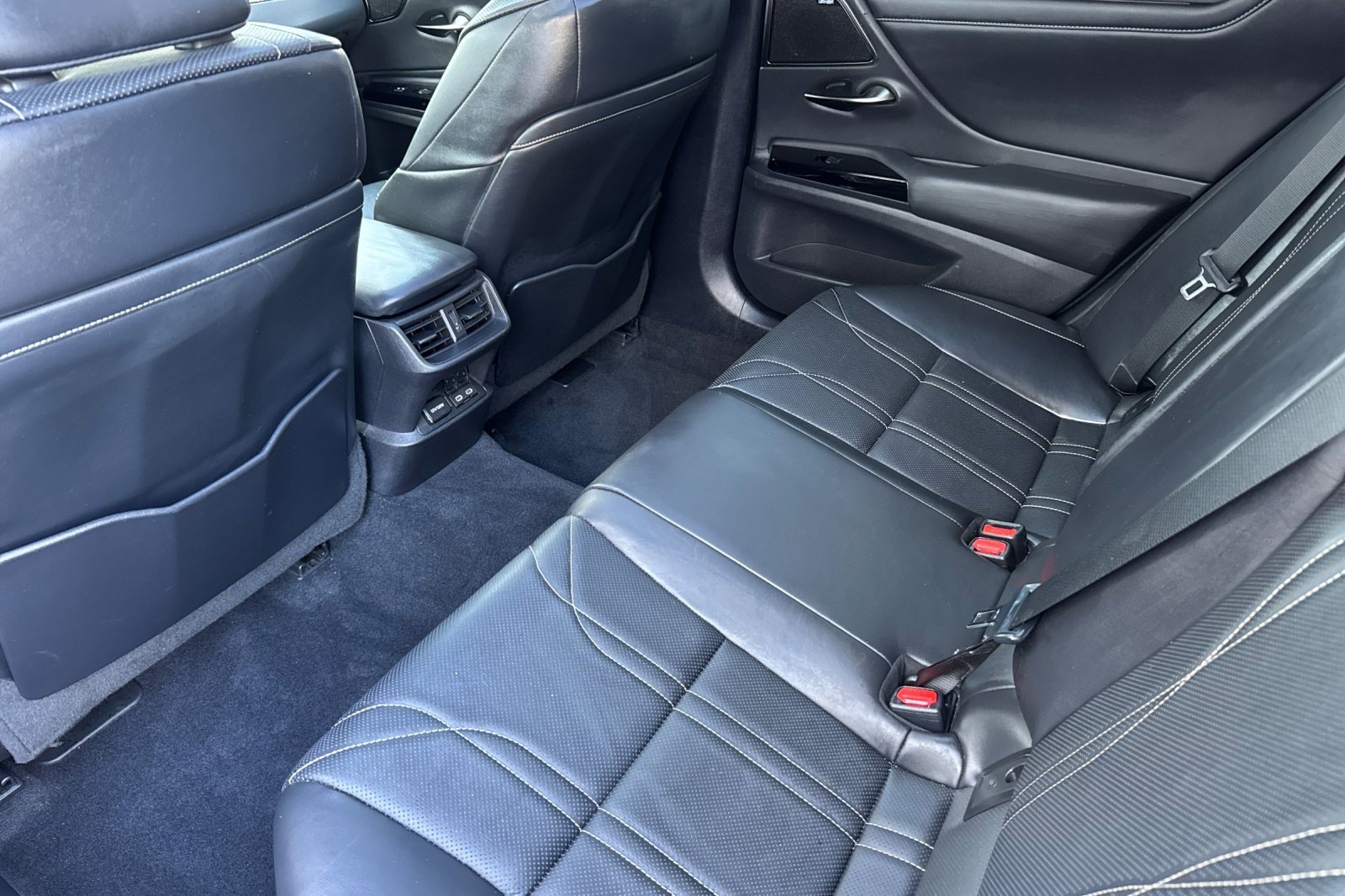 Used 2022 Lexus ES 350 w/ Accessory Package FWD image 26