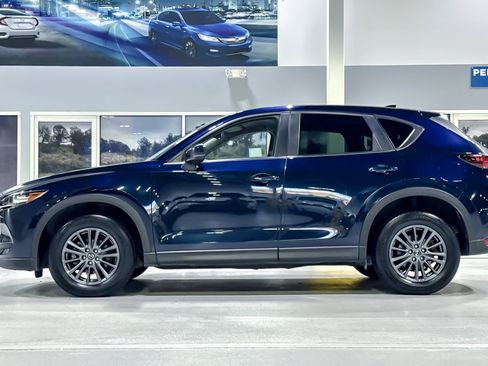 Used 2020 MAZDA CX-5 Touring FWD image 2