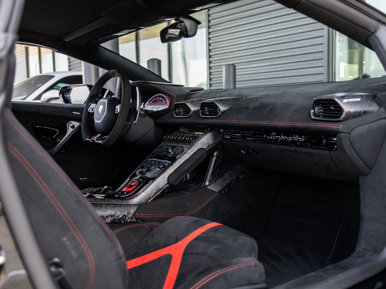 Used 2019 Lamborghini Huracan Performante AWD/4WD image 49