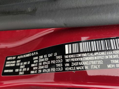 Used 2018 Alfa Romeo Stelvio AWD image 20
