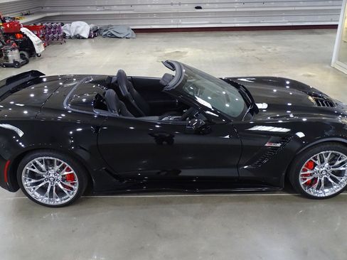 Used 2016 Chevrolet Corvette Z06 w/ 3LZ Preferred Equipment Group RWD image 17