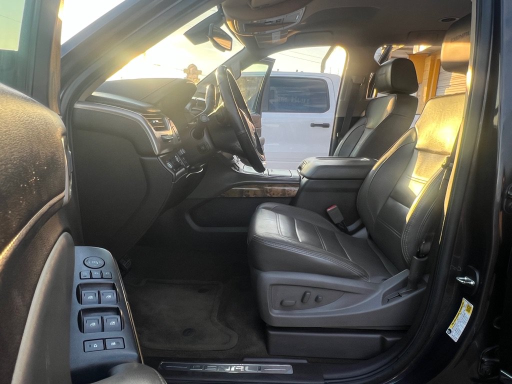 Used 2016 GMC Yukon Denali RWD image 13
