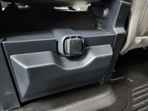 Used 2022 Ford F350 XL w/ Power Equipment Group image 34