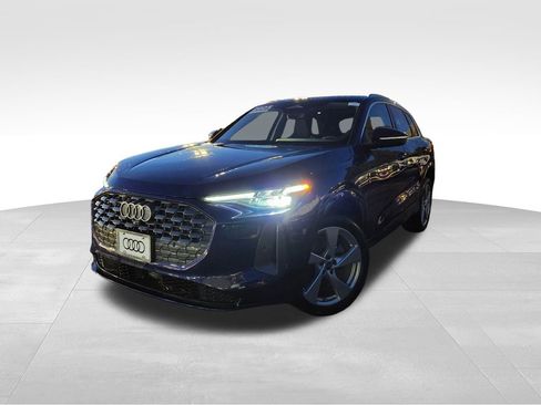 Certified 2025 Audi Q5 Premium Plus w/ Premium Plus image 3