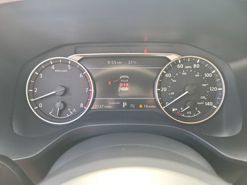 Used 2024 Nissan Rogue SV FWD image 22