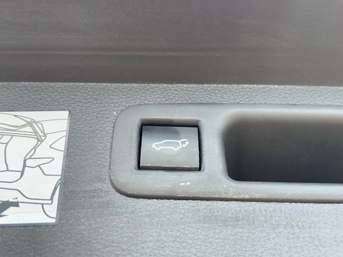 Used 2022 Toyota Highlander Platinum image 7