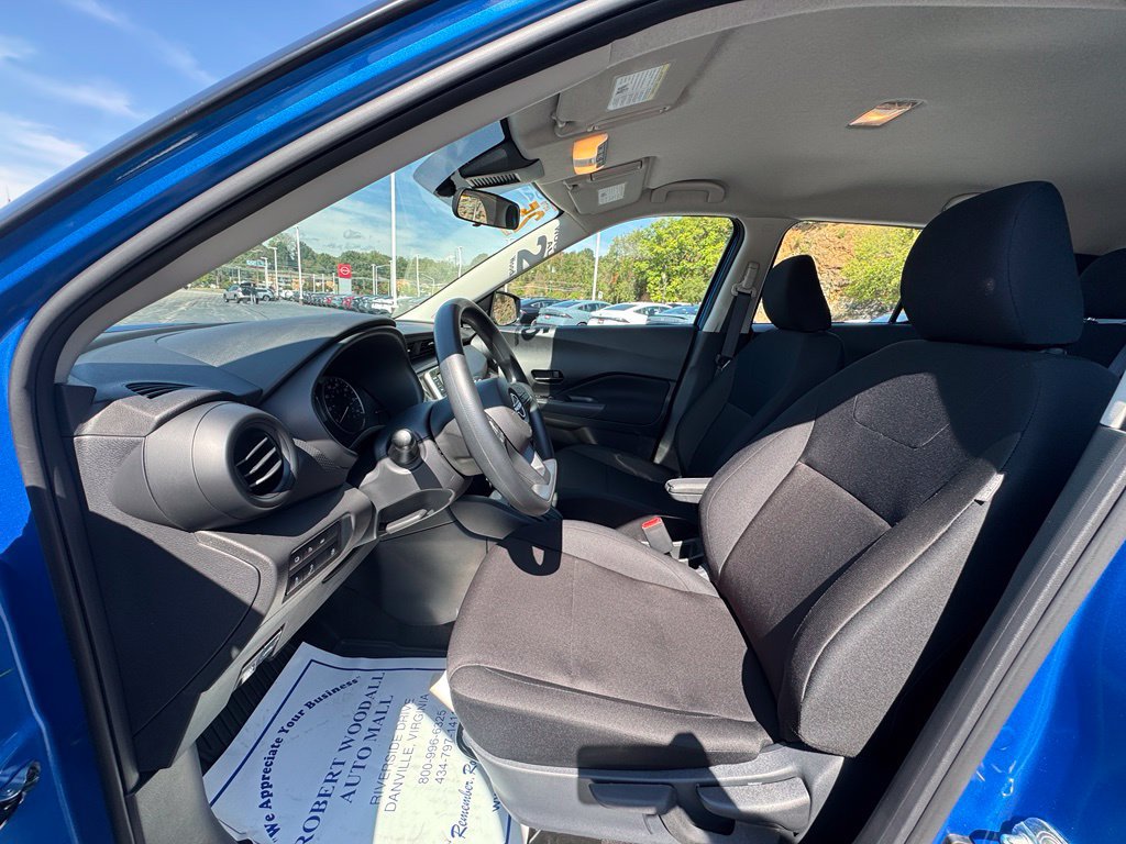 Certified 2025 Nissan Kicks Play S FWD image 15