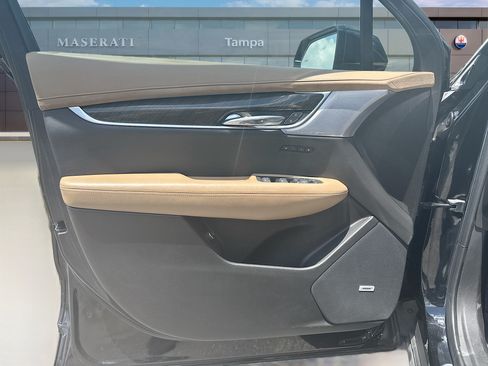 Used 2024 Cadillac XT6 Premium Luxury w/ Platinum Package AWD/4WD image 24