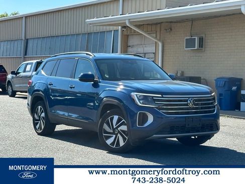 Used 2026 Volkswagen Atlas SE FWD image 1