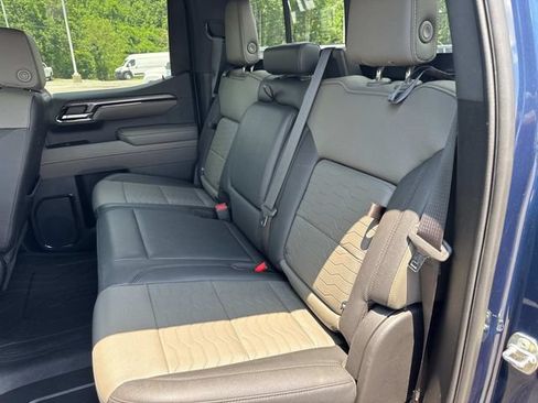 Used 2023 Chevrolet Silverado 1500 ZR2 AWD/4WD image 15