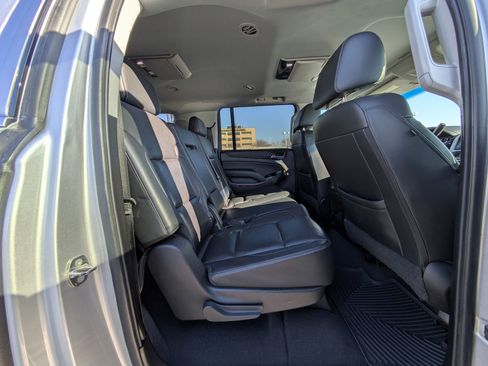 Used 2019 GMC Yukon XL SLT w/ Open Road Package image 35