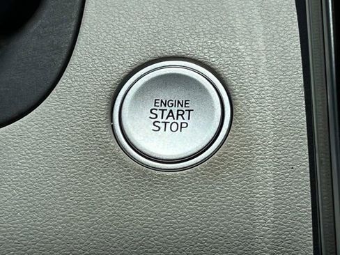 Certified 2022 Hyundai Tucson Limited FWD image 35