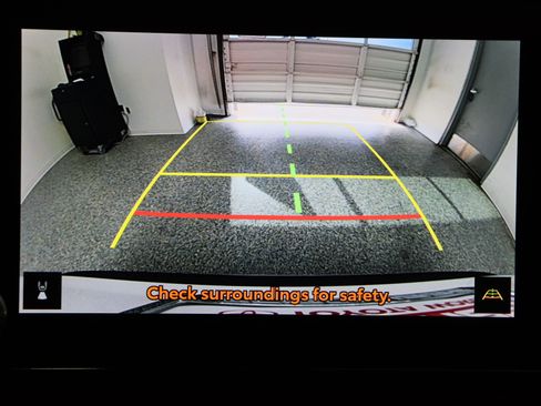 Used 2025 Toyota RAV4 XLE FWD image 21
