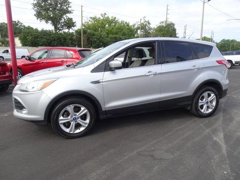 Used 2013 Ford Escape SE image 1
