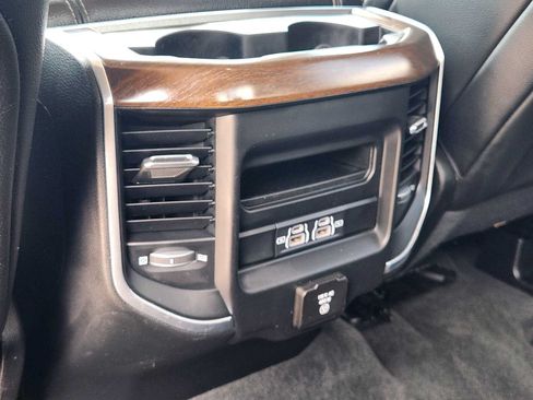 Used 2021 RAM 1500 Laramie AWD/4WD image 28