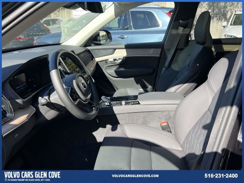 Used 2025 Volvo XC90 B6 Plus image 15