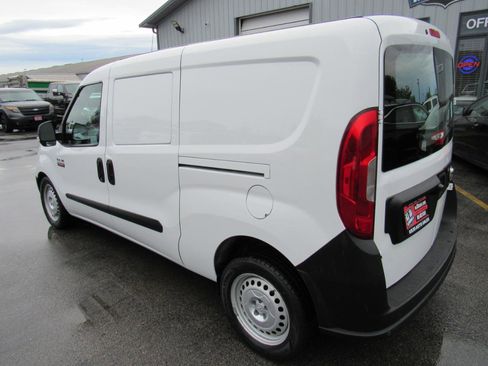 Used 2016 RAM ProMaster City Tradesman w/ Rear Back-up Camera Group FWD image 4