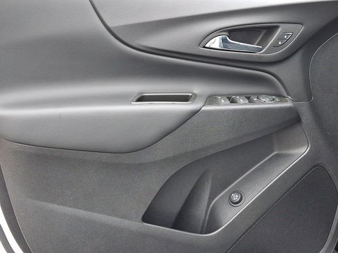 Certified 2022 Chevrolet Equinox LT image 13